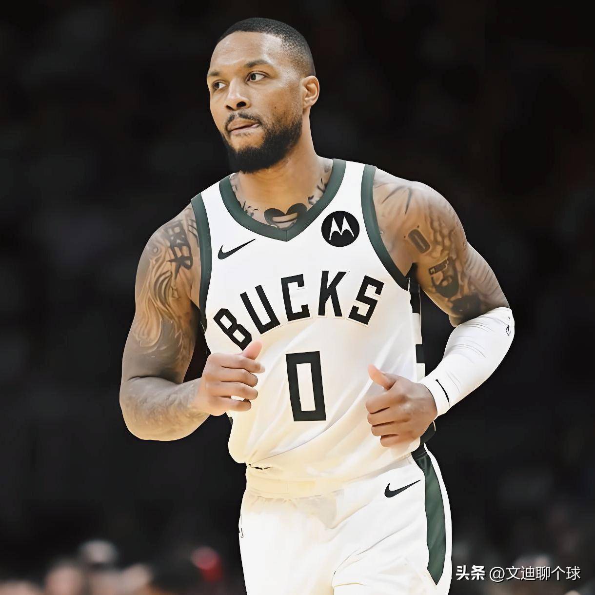 薛飞在接发 薛飞在接发