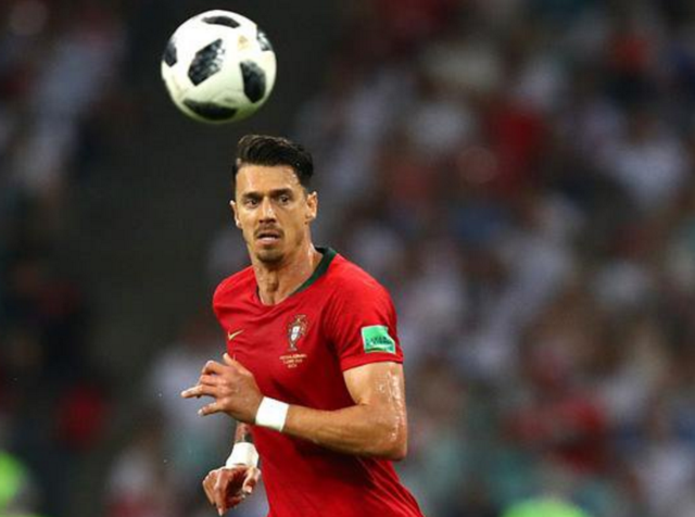 EC并穿上 EC并穿上