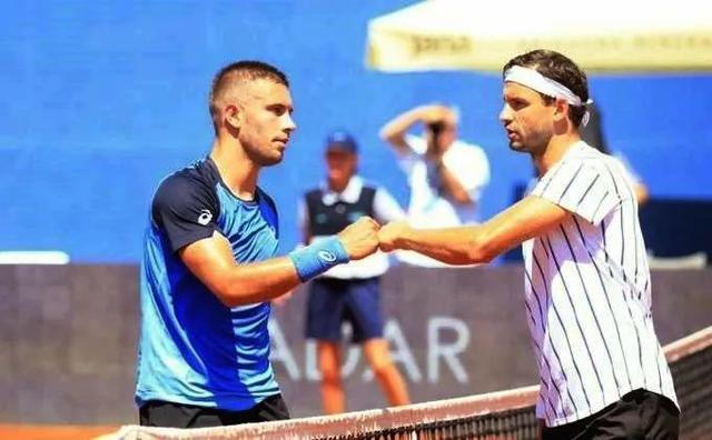 期依赖草根 期依赖草根