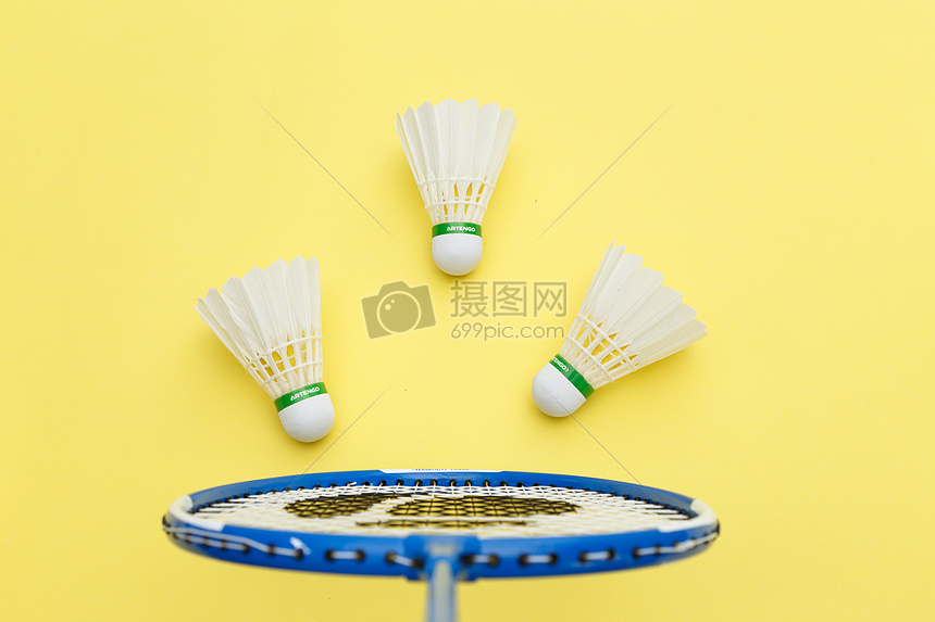 业运动员必